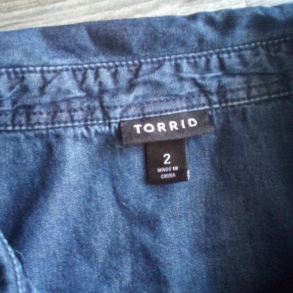 Torrid Chambray Long Sleeve Shirt - Picture 5 of 7